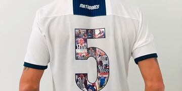 Todo un símbolo\u002E El 5, el Cholo\u002E\u002E\u002E