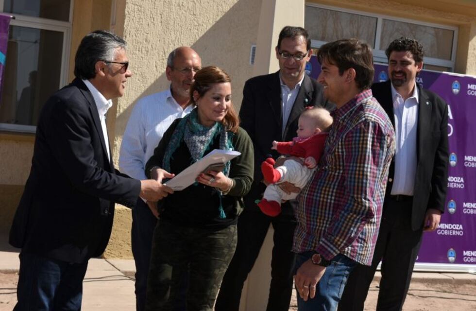 Entregaron 28 casas en Guaymallén