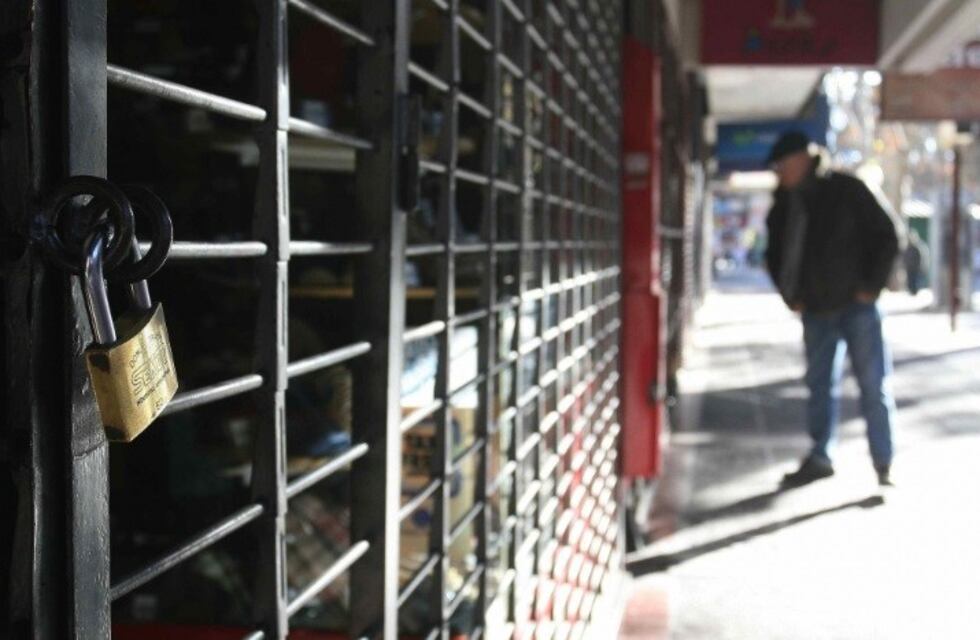 El lunes 24 no habrá actividad por el "Día del Empelado de Comercio"