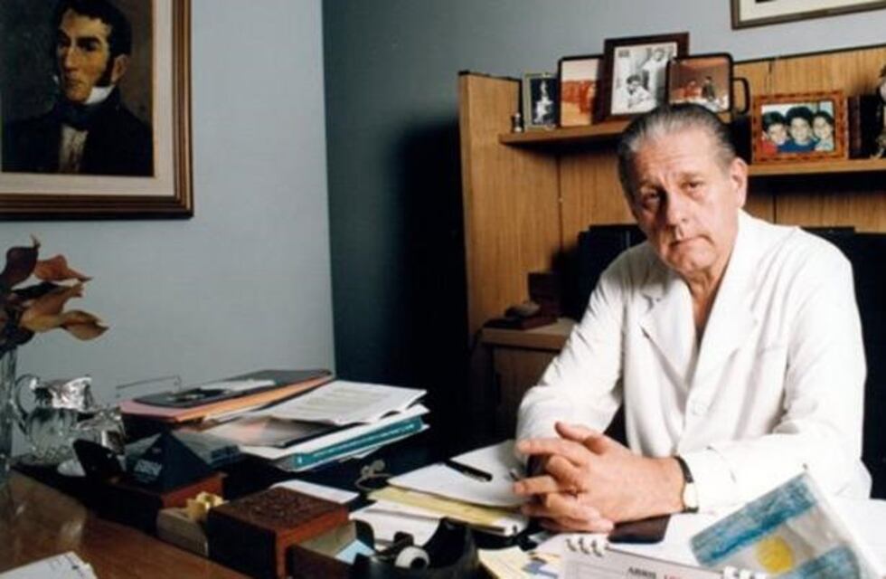 Google homenajea al médico René Favaloro, inventor del by pass, a 96 años de su nacimiento