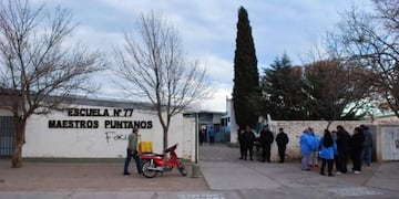 Escuela "Maestros Puntanos" de la ciudad de San Luis recibió una grave denuncia por un niño que desapareció en horario de clases.