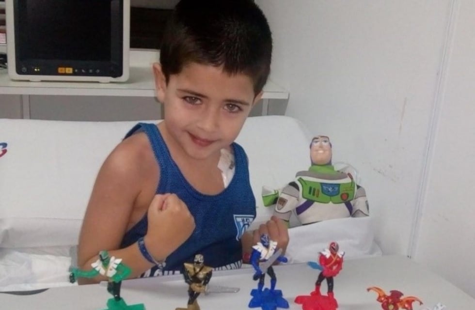 Se necesitan dadores de sangre y plaquetas para Dante Lang