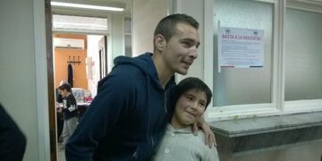 Jugadores canallas visitaron a niu00f1os del Hospital Victor J Vilela