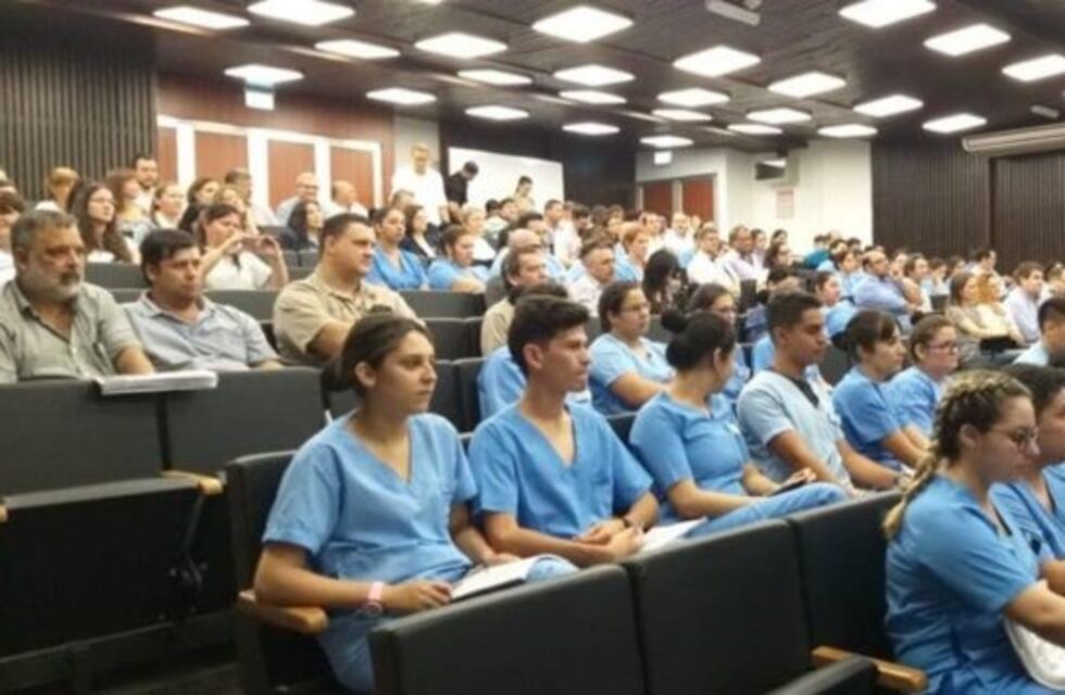 Enfermería triplicará su matrícula si todos los inscriptos aprueban el cursillo