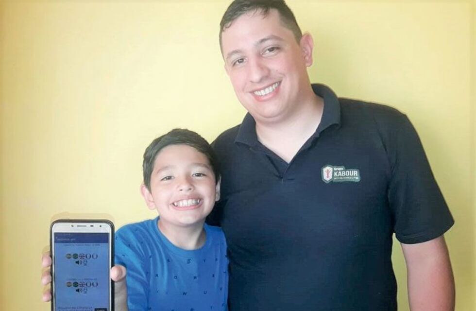Un niño de 9 años creó una app para comunicarse en otros idiomas