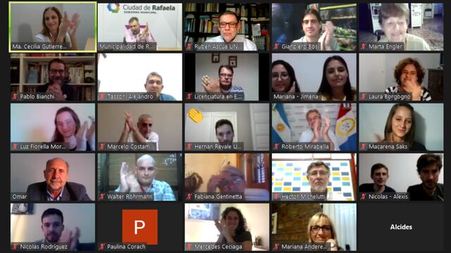 el rector de la UNRaf, Dr. Rubén Ascúa y el Gobernador, Mg. Omar Perotti, celebraron el 6º Aniversario y felicitaron a los primeros profesionales graduados.