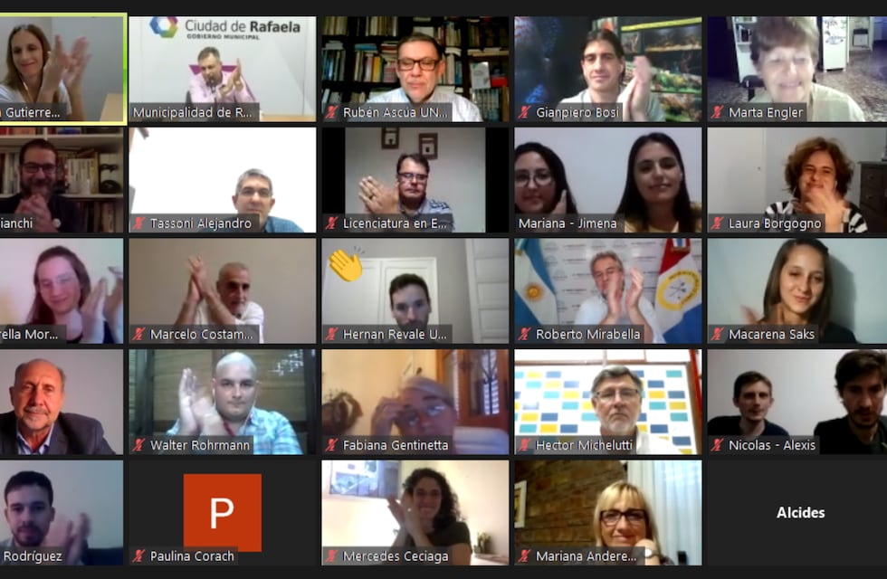 La UNRaf presentó sus primeros seis graduados