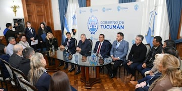 El acuerdo firmado entre Provincia y municipio garantiza derechos largamente esperados por los docentes de Yerba Buena.