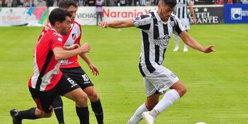 Chaco For Ever y Deportivo Maipú empatan en Resistencia 2-2 por la Primera nacional de Fútbol.