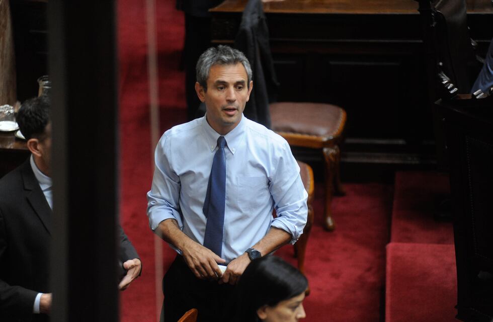 Entre la interna oficialista y las objeciones de la oposición, hay incertidumbre por la “ley bases”