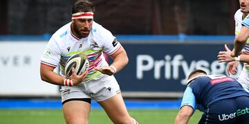 Eduardo Bello, de Villa María, jugará en la máxima categoría del rugby inglés.