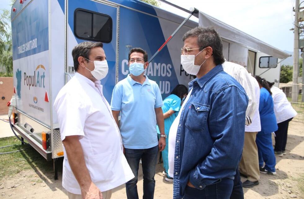 Medina Ruiz: “La vacuna es la mejor herramienta para evitar una enfermedad grave y el barbijo para evitar el contagio”