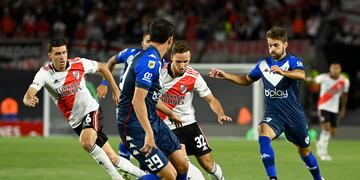River y Vélez cierran la pretemporada en el Monumental.