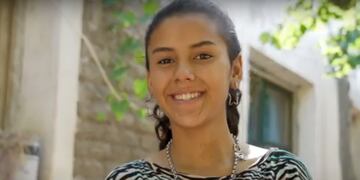 Sofía Zalazar (16), la mendocina que superó la adversidad, le hizo frente al bullying y emocionó a uno de sus grandes ídolos, Sebastián Yatra. Foto: Captura de Internet.