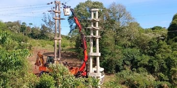 Avanza la nueva línea eléctrica entre San Pedro y San Vicente: energizarán 39 kilómetros de red esta semana.