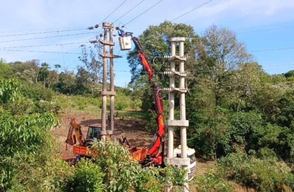 Avanza la nueva línea eléctrica entre San Pedro y San Vicente: energizarán 39 kilómetros de red esta semana
