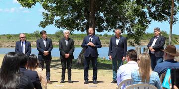 Abrieron los sobres de la licitación del Acueducto San Javier, San Cristóbal, Ceres, Tostado.