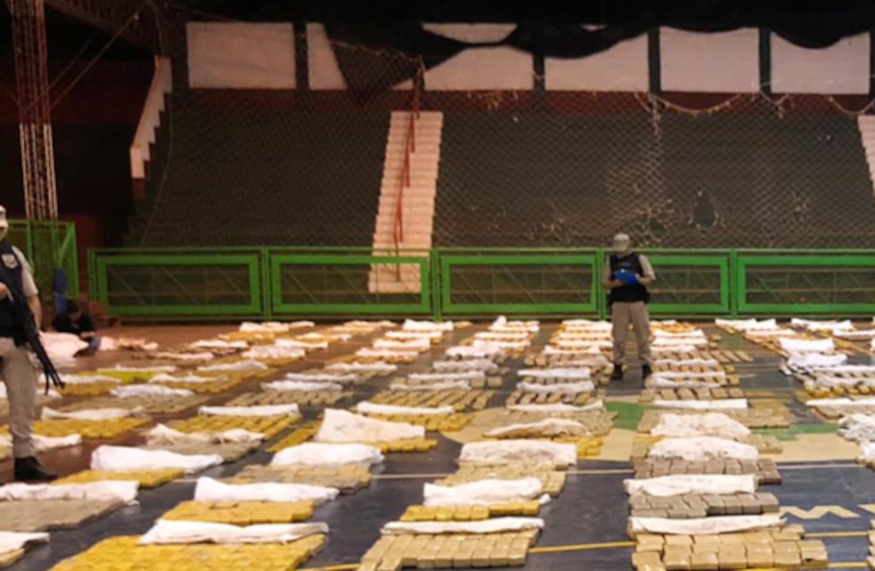 Prefectura Naval Argentina incautó más de cuatro toneladas de marihuana en Puerto Libertad