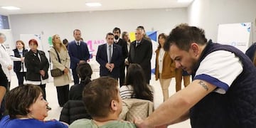 Se insta a quienes hayan recibido la primera vacuna, a no demorar en recibir la segunda dosis para garantizar una protección óptima.