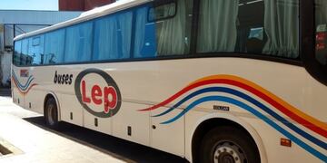 Paran los choferes de Bus Lep ante la falta de pago