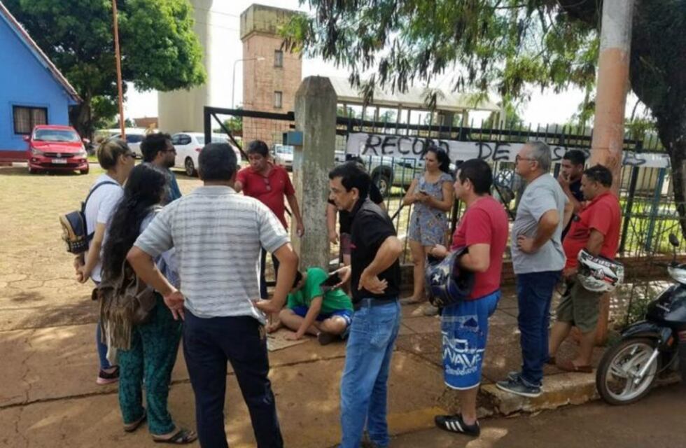 Protestas frente al IMAS de Puerto Iguazú tras cinco días sin agua
