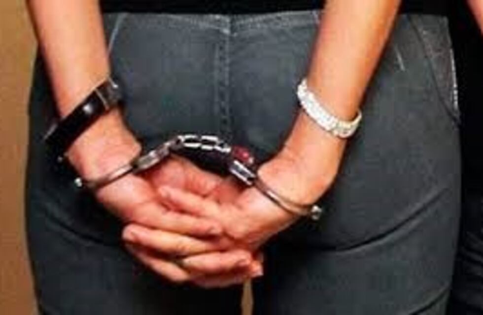 Por "problemas de conducta", dejaba maniatado a su hijo de ocho años