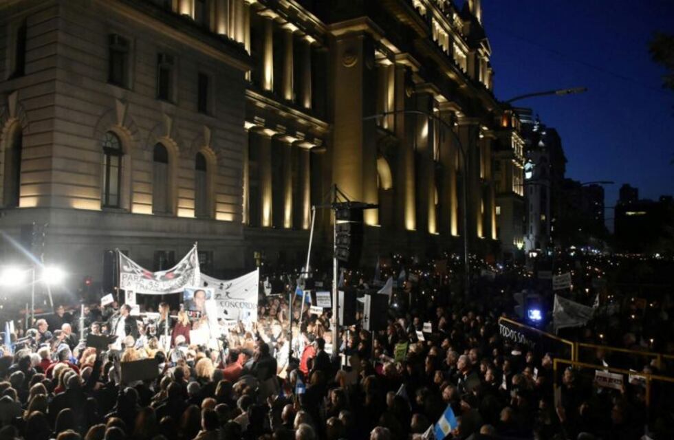 Miles de personas marcharon para reclamar justicia y repudiar la corrupción