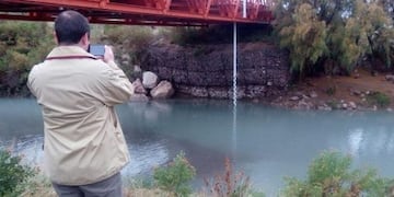 Funcionarios de Mendoza y La Pampa recorrió el Río Atuel duantes el martes y este miércoles\u002E