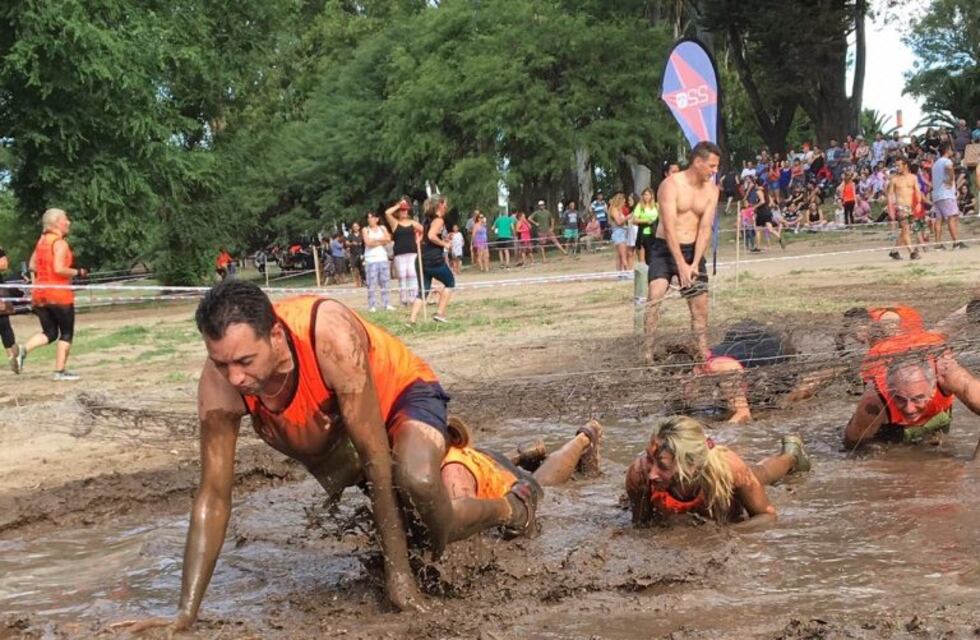 Más de 500 inscriptos se animaron a correr la Carrera de Espartanos en Villa Nueva