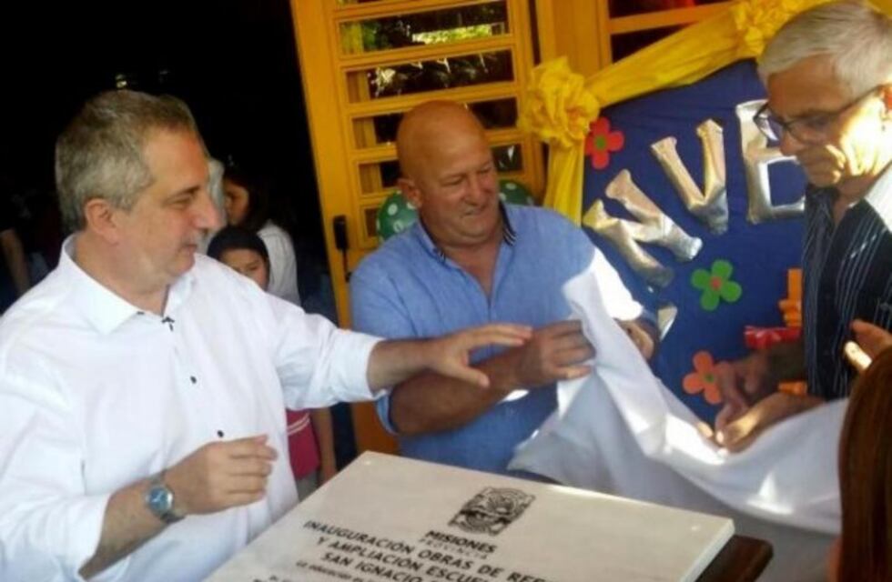 Passalacqua inauguró obras de refacción de la Escuela N° 200 de Iguazú