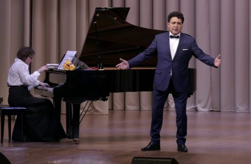 "La voz del corazón", un dueto lírico que despierta la noche salteña