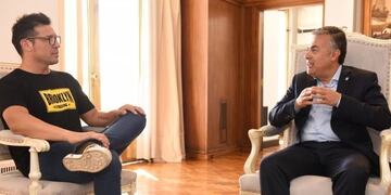 El Gobernador Alfredo Cornejo recibió este mediodía en su despacho a Sergio Maravilla Martínez\u002E