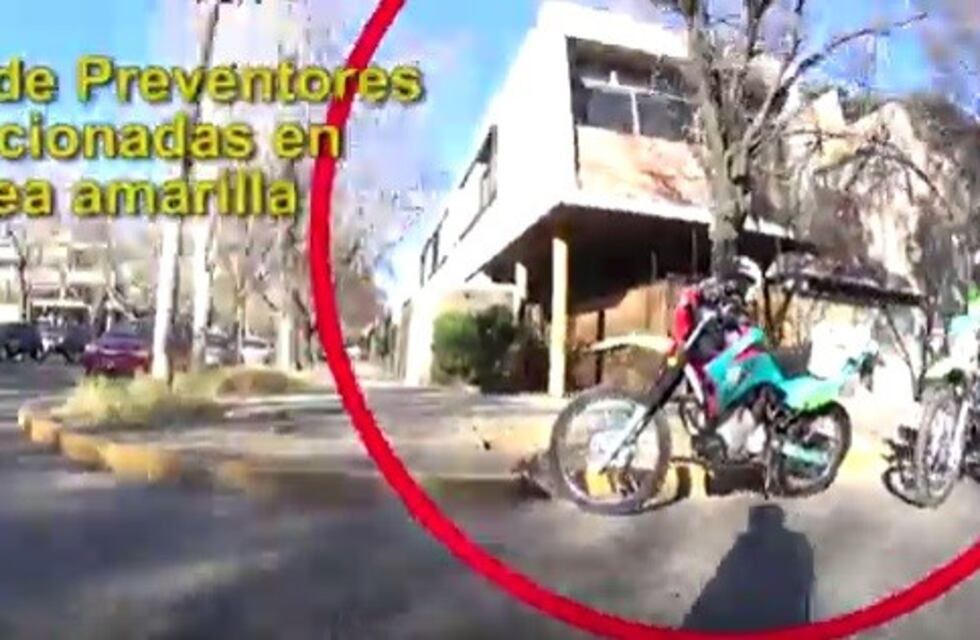 Video: preventores de Capital en plena infracción vial y pagando impuestos personales