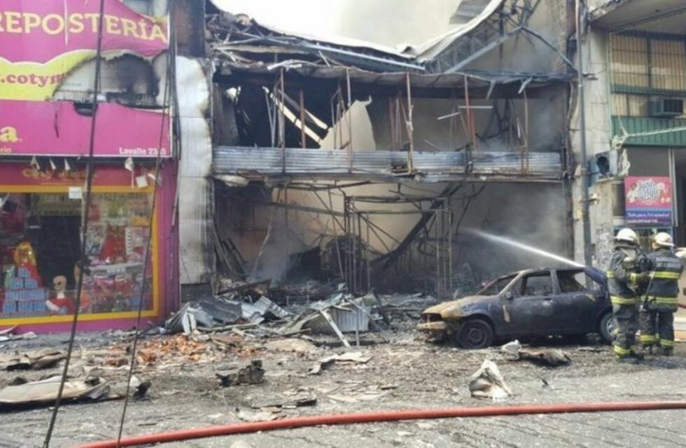 Un local de cotillón se incendió en Once