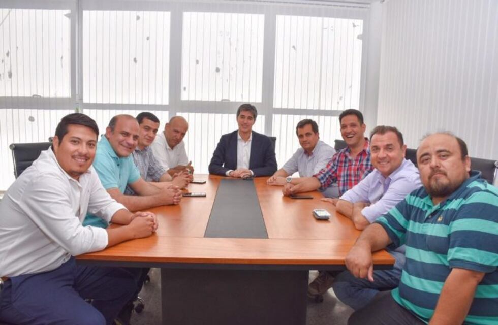 Adrián Pérez: "Casas no puede ir por la reelección"