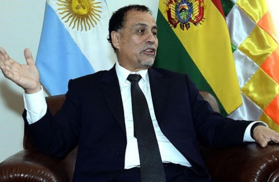 El embajador argentino en Bolivia habló de "una interrupción del orden constitucional"