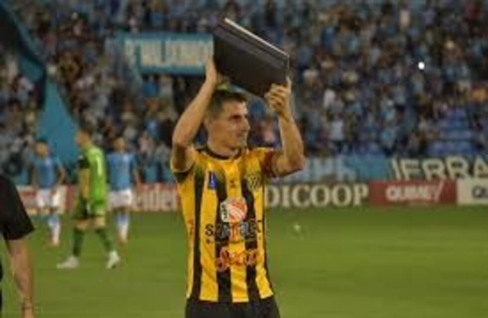 Al Guille Farré lo convocaron Armando Pérez y el Luifa: ¿A quién acompañará?