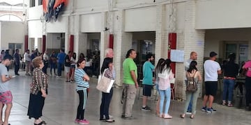 Alta Gracia: desde temprano hubo una importante concurrencia en las urnas