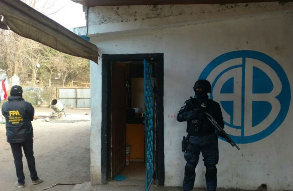 Detuvieron a mujer embarazada comercializando cocaína en Unquillo