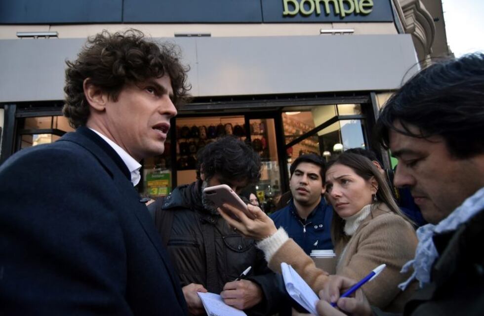 Martín Lousteau participó de la detención de un ladrón en un bar de Recoleta