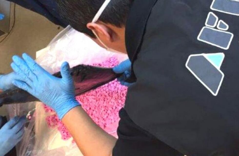 Llegaron 64 mil pastillas de éxtasis en el mismo vuelo en el que volvió Mauricio Macri de España