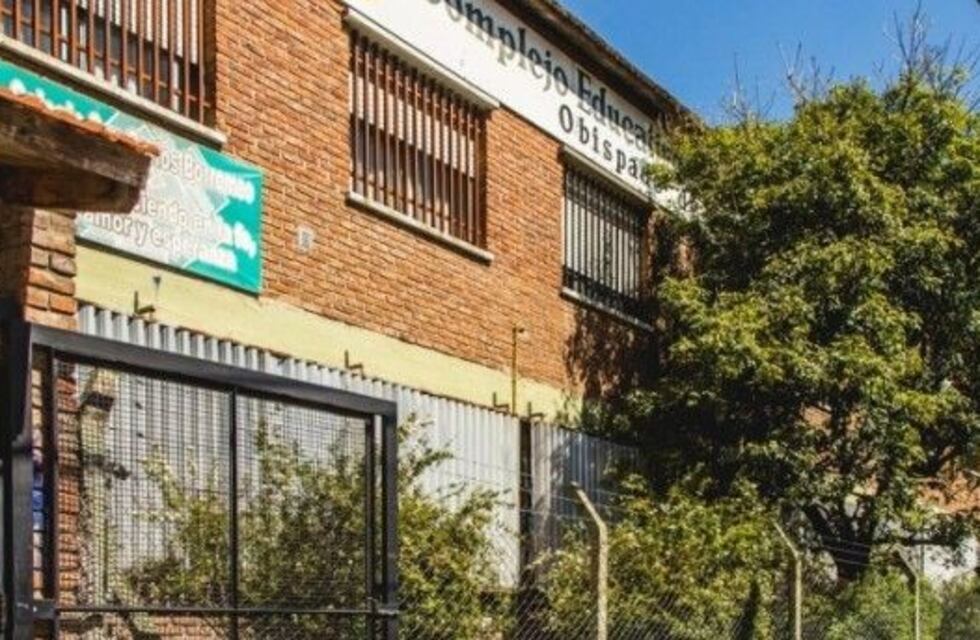 Una adolescente apuñaló a un compañero de escuela porque le tiró una tiza