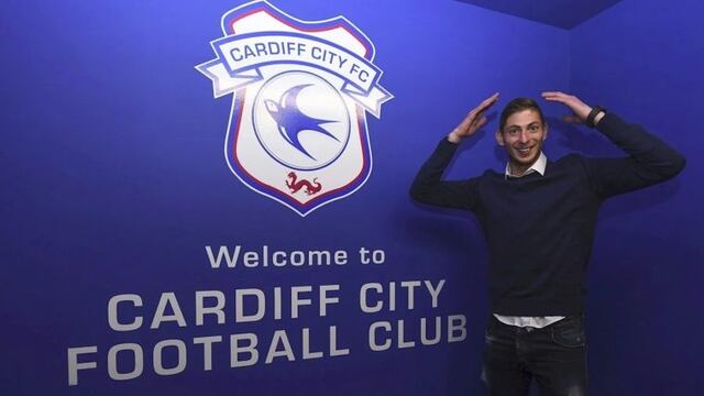 22/01/2019 Emiliano Sala tras fichar por el Cardiff City\u002E BUENOS AIRES, 13 (Notimérica/EP) El alcalde de Progreso, Julio Muller, la ciudad natal del delantero Emiliano Sala, ha anunciado que los restos del fallecido serán repatriados al país este viernes, 15 de febrero, y llegarán por la tarde a la ciudad\u002E (DPA)