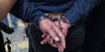 Arrestaron al policía que estaba encargado de la seguridad en la surcusal del Correo Argentino de Maipú