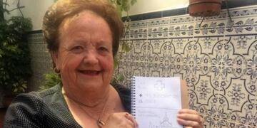 La abuela Encarna y su agenda de contactos\u002E