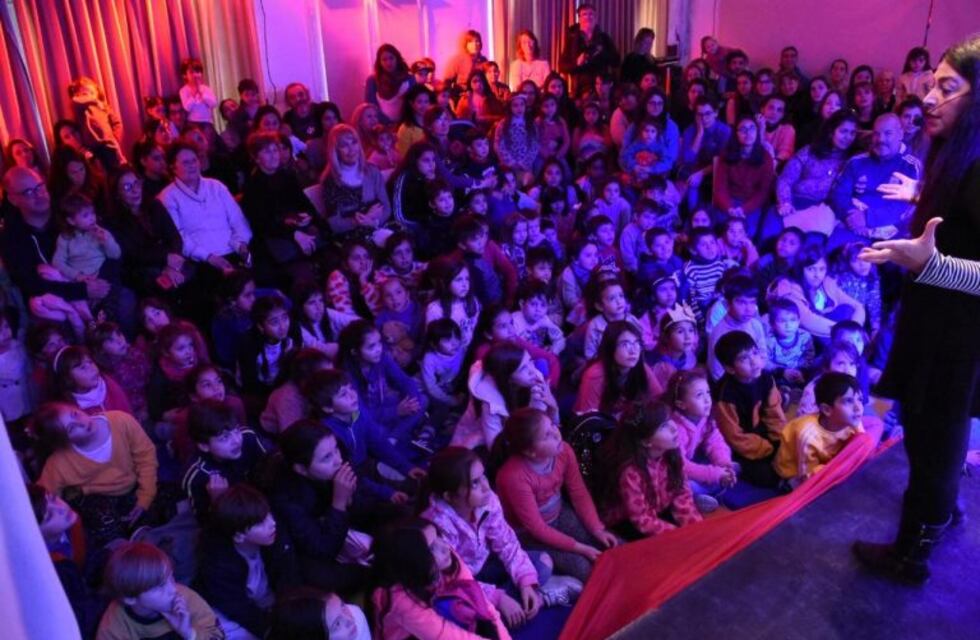 "Festivalito de Invierno" a sala llena en Carlos Paz