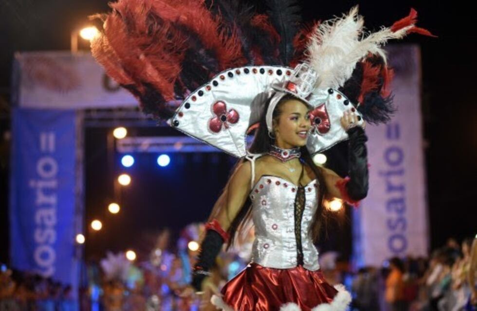 Desvíos y cortes de tránsito por el festejo de carnaval en avenida Pellegrini