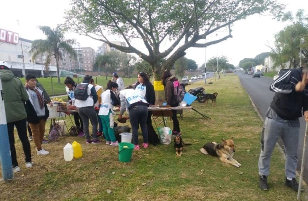 La CCC instaló ollas populares en varios barrios de Paraná