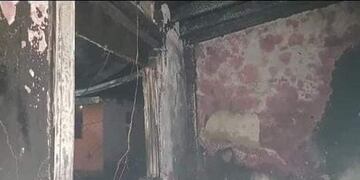 Se incendió una casa en Villa de Mayo y una familia perdió todo (Facebook)