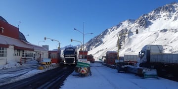 El Paso Cristo Redentor está habilitado nuevamente solo para transporte de cargas.
